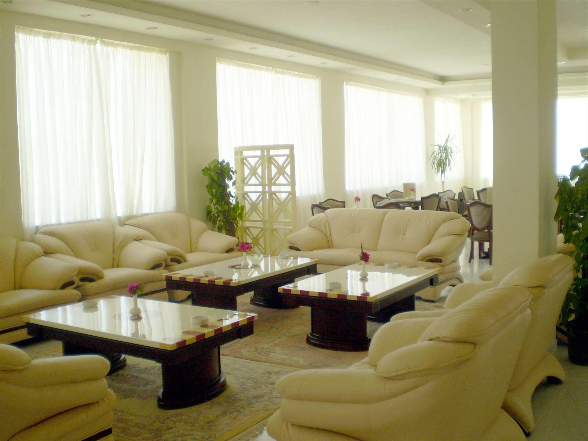 Golden 5 Sapphire Suites Hotel Хургада Екстериор снимка