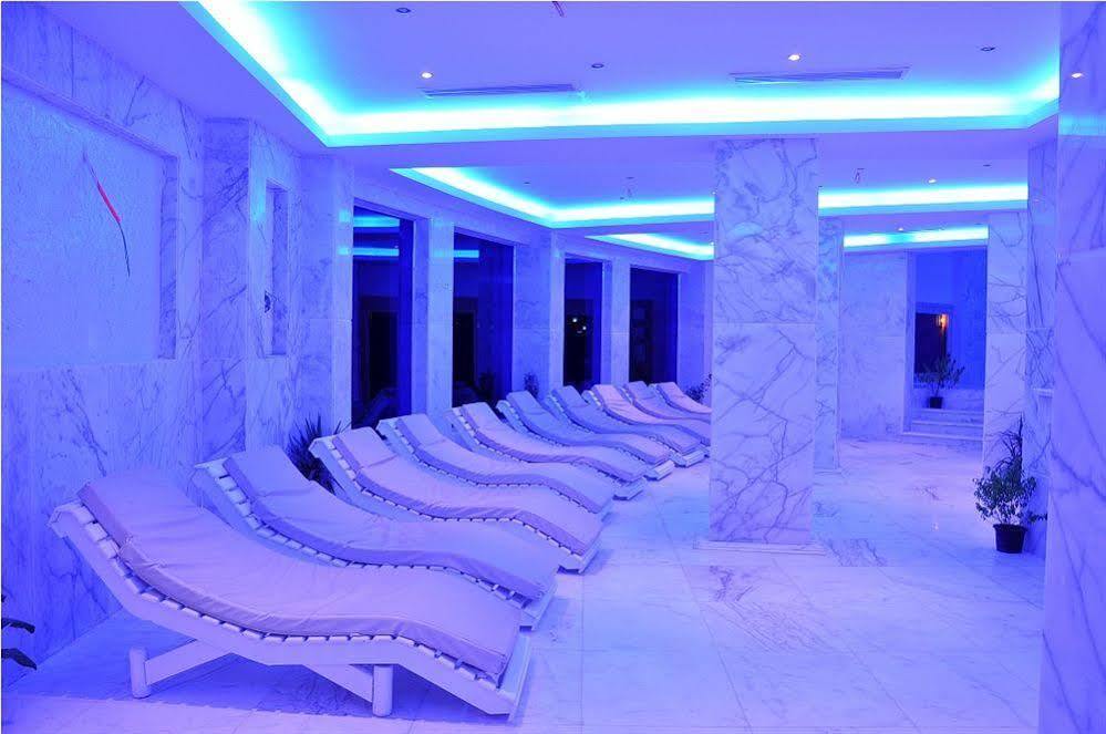 Golden 5 Sapphire Suites Hotel Хургада Екстериор снимка